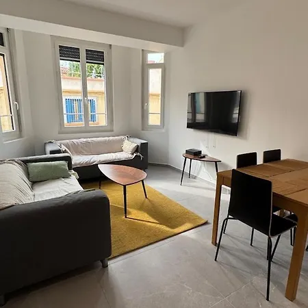 Le Fabuleux 3 Bedrooms Air Conditioning 6 People Apartman